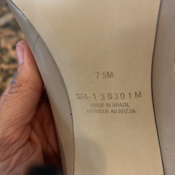 SAKS FIFTH AVENUE Shoes - Picture 7 of 8